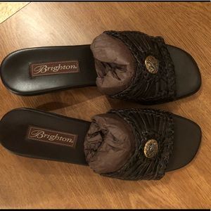 NWOT Brighton Black/Brown sandals with heel Sz 7